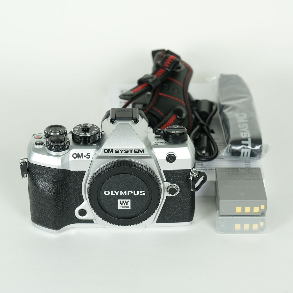 OM SYSTEM OM-5 Mark II ボディ シルバー