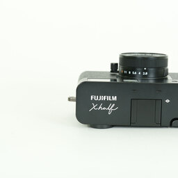 FUJIFILM X half X-HF1 FUJIFILM X half X-HF1