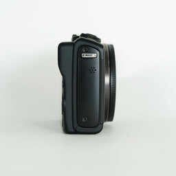 Canon EOS M100 Canon EOS M100