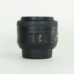 Nikon AF-S DX NIKKOR 35mm f/1.8G Nikon AF-S DX NIKKOR 35mm f/1.8G