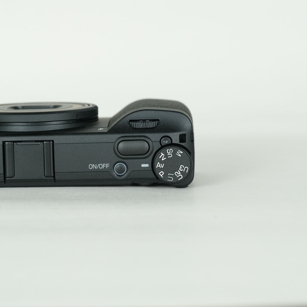 RICOH GR IV Monochromeの出品 | ONE SCENE（ワンシーン）