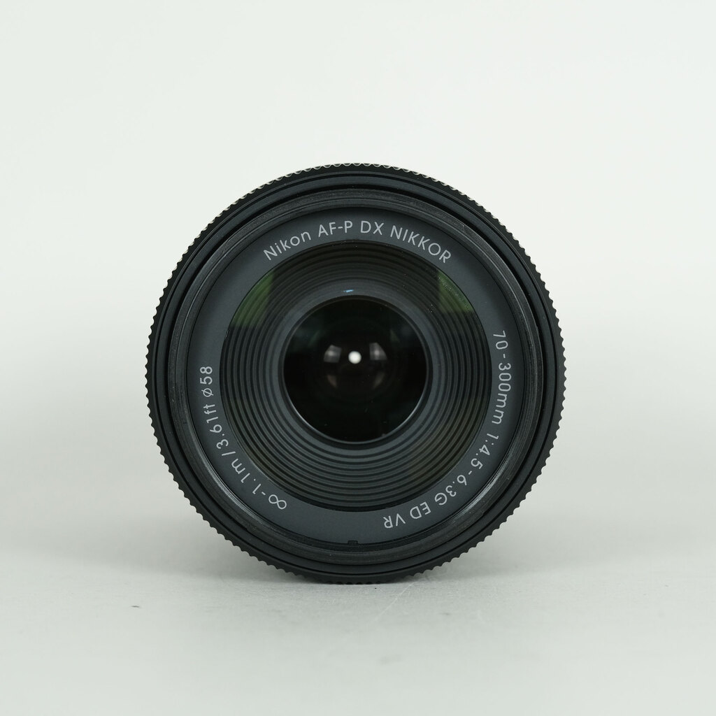 Nikon AF-P DX NIKKOR 70-300mm f/4.5-6.3G ED VR Nikon AF-P DX NIKKOR 70-300mm f/4.5-6.3G ED VR