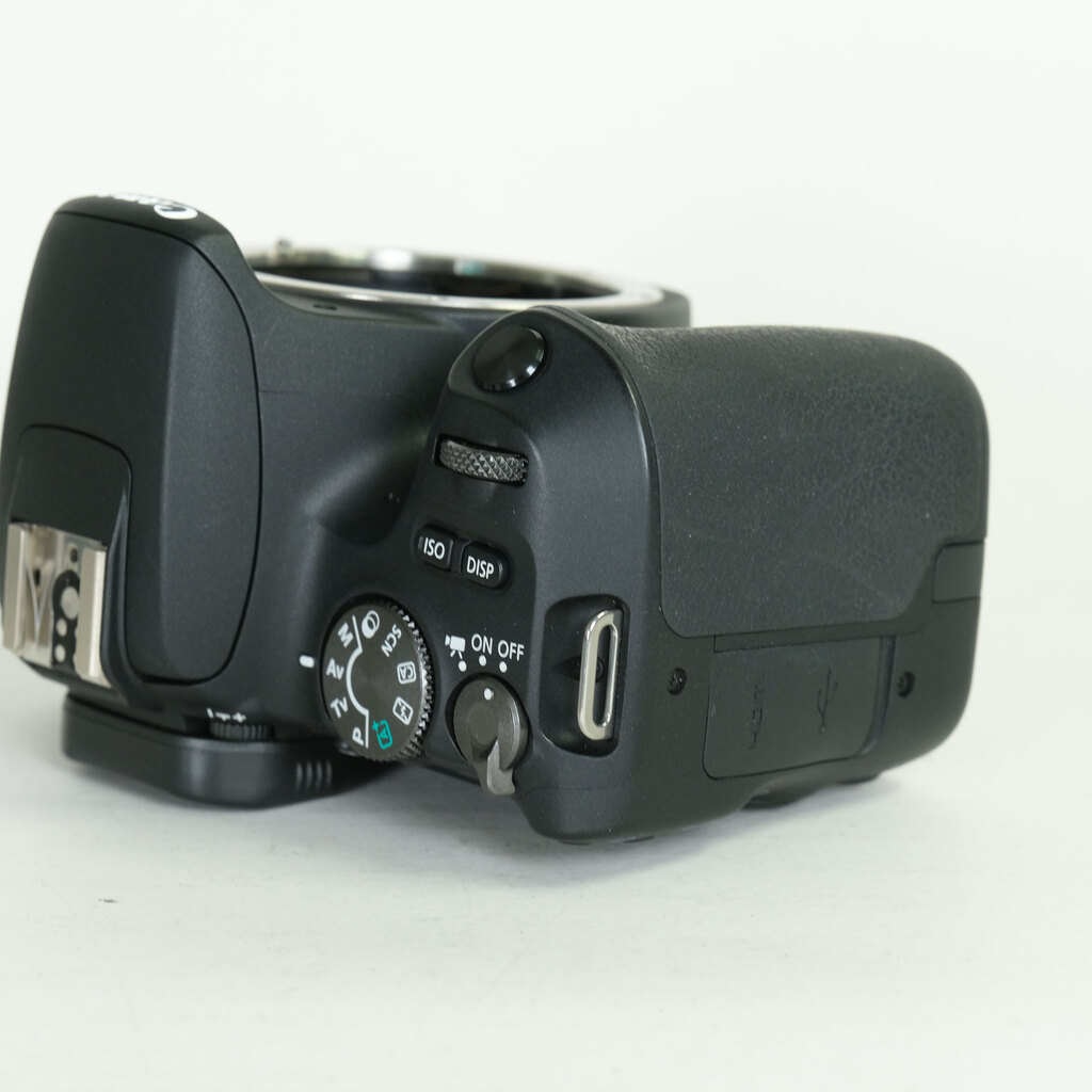 Canon EOS Kiss X9