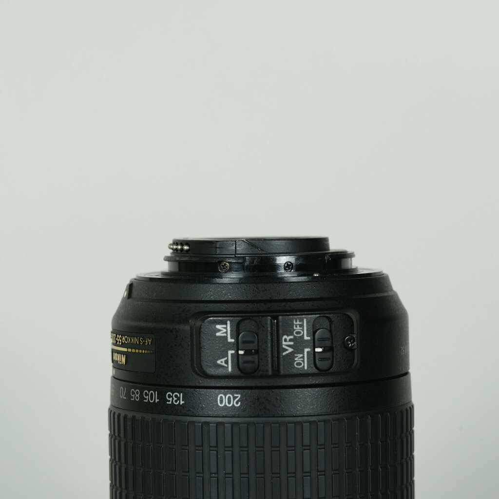 Nikon AF-S DX VR Zoom-Nikkor 55-200mm F4-5.6G IF-EDの出品 | ONE