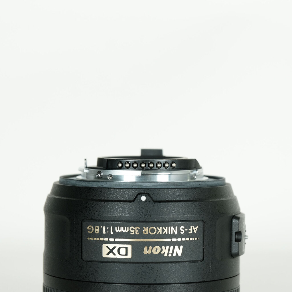 Nikon AF-S DX NIKKOR 35mm f/1.8G Nikon AF-S DX NIKKOR 35mm f/1.8G