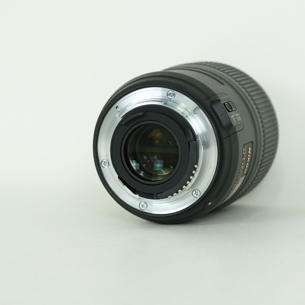 Nikon AF-S Micro NIKKOR 60mm f/2.8G ED Nikon AF-S Micro NIKKOR 60mm f/2.8G ED