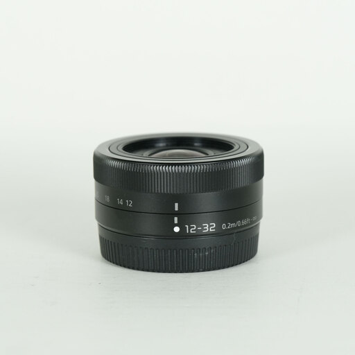 Panasonic LUMIX G VARIO 12-32mm / F3.5-5.6 ASPH. / MEGA O.I.S.
