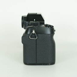 FUJIFILM X-S10