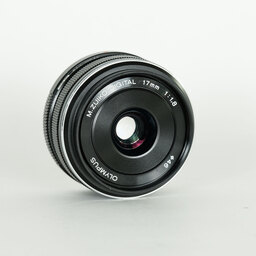 OLYMPUS M.ZUIKO DIGITAL 17mm F1.8