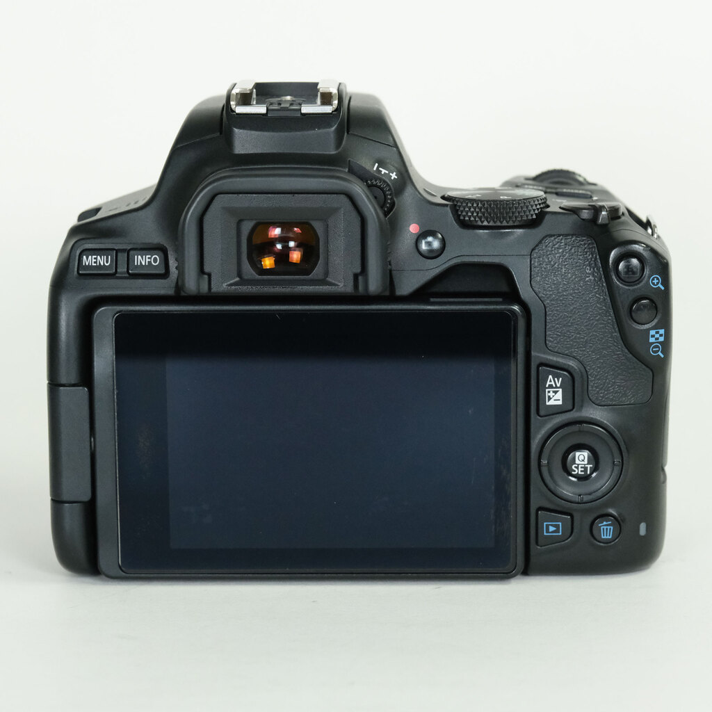 Canon EOS Kiss X10