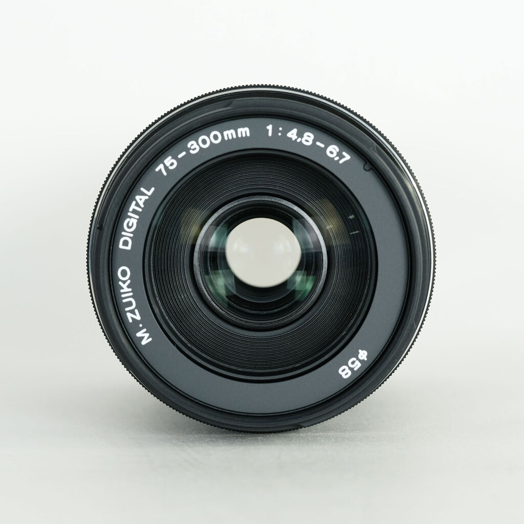 OLYMPUS M.ZUIKO DIGITAL ED 75-300mm F4.8-6.7 II