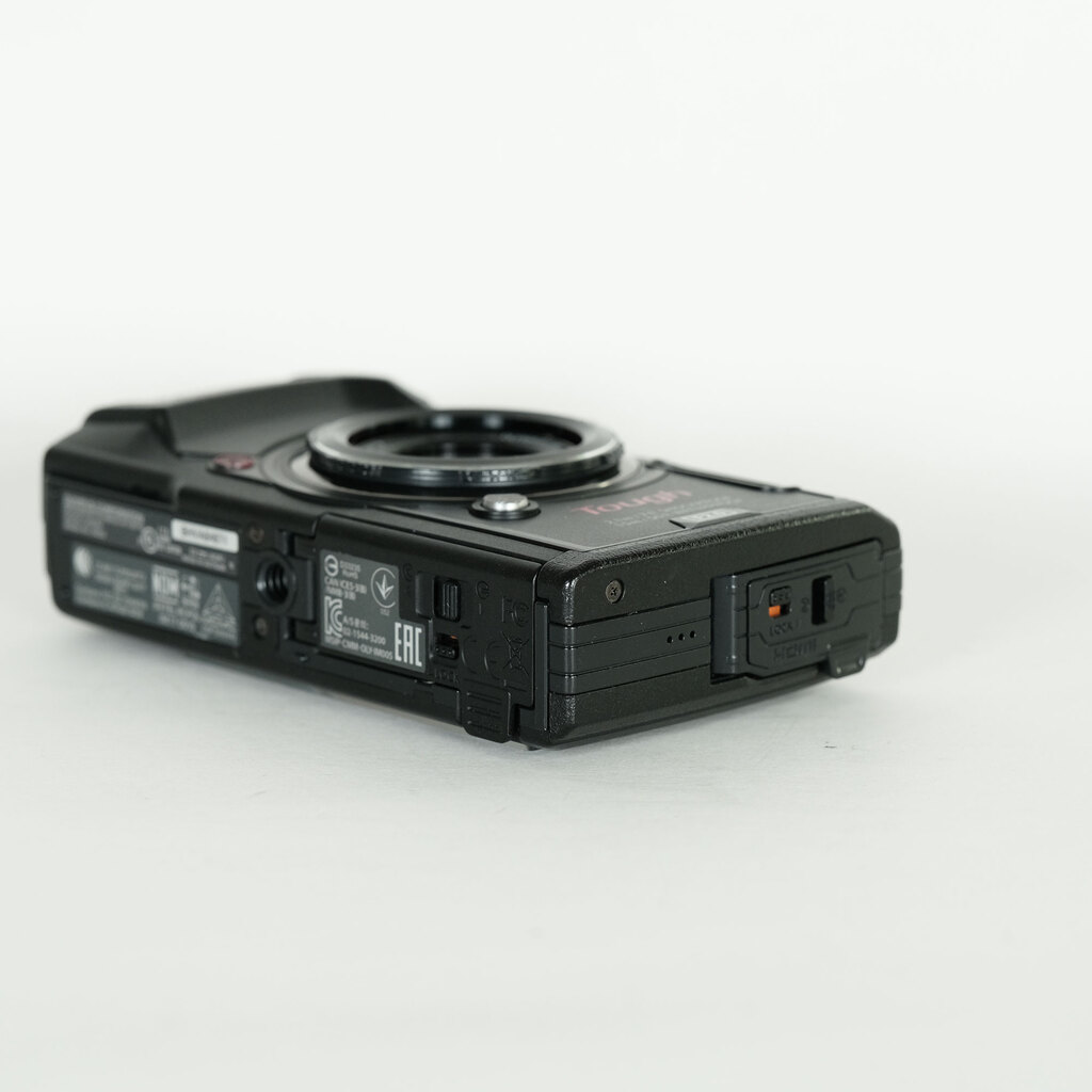 OLYMPUS Tough TG-5 ブラック