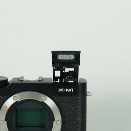 FUJIFILM X-M1 ボディ ブラック