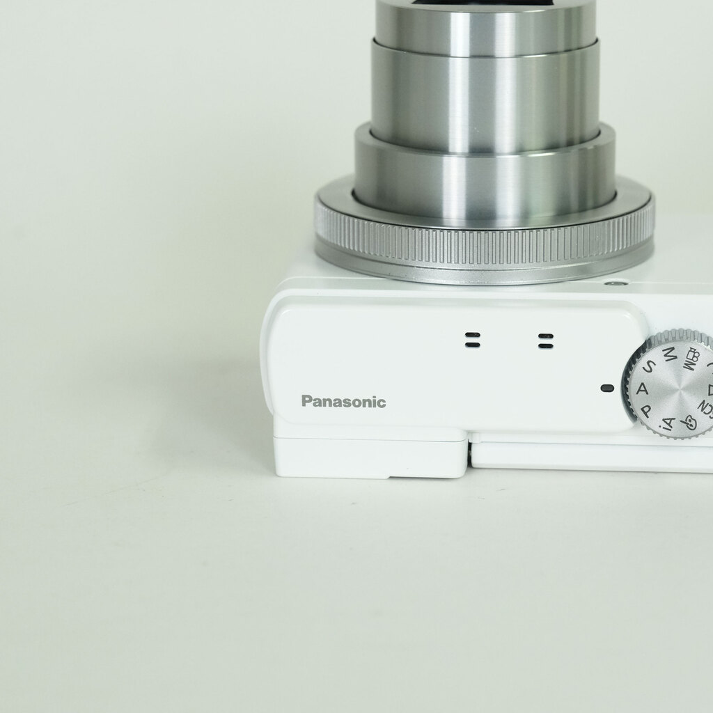 Panasonic LUMIX DC-TZ95D ホワイト Panasonic LUMIX DC-TZ95D ホワイト