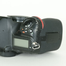 Nikon D780