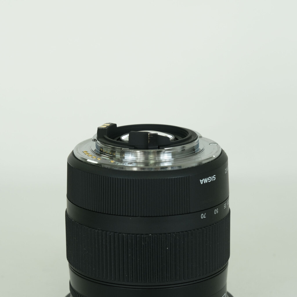 SIGMA Contemporary 17-70mm F2.8-4 DC MACRO HSM (ペンタックス用) SIGMA Contemporary 17-70mm F2.8-4 DC MACRO HSM (ペンタックス用)