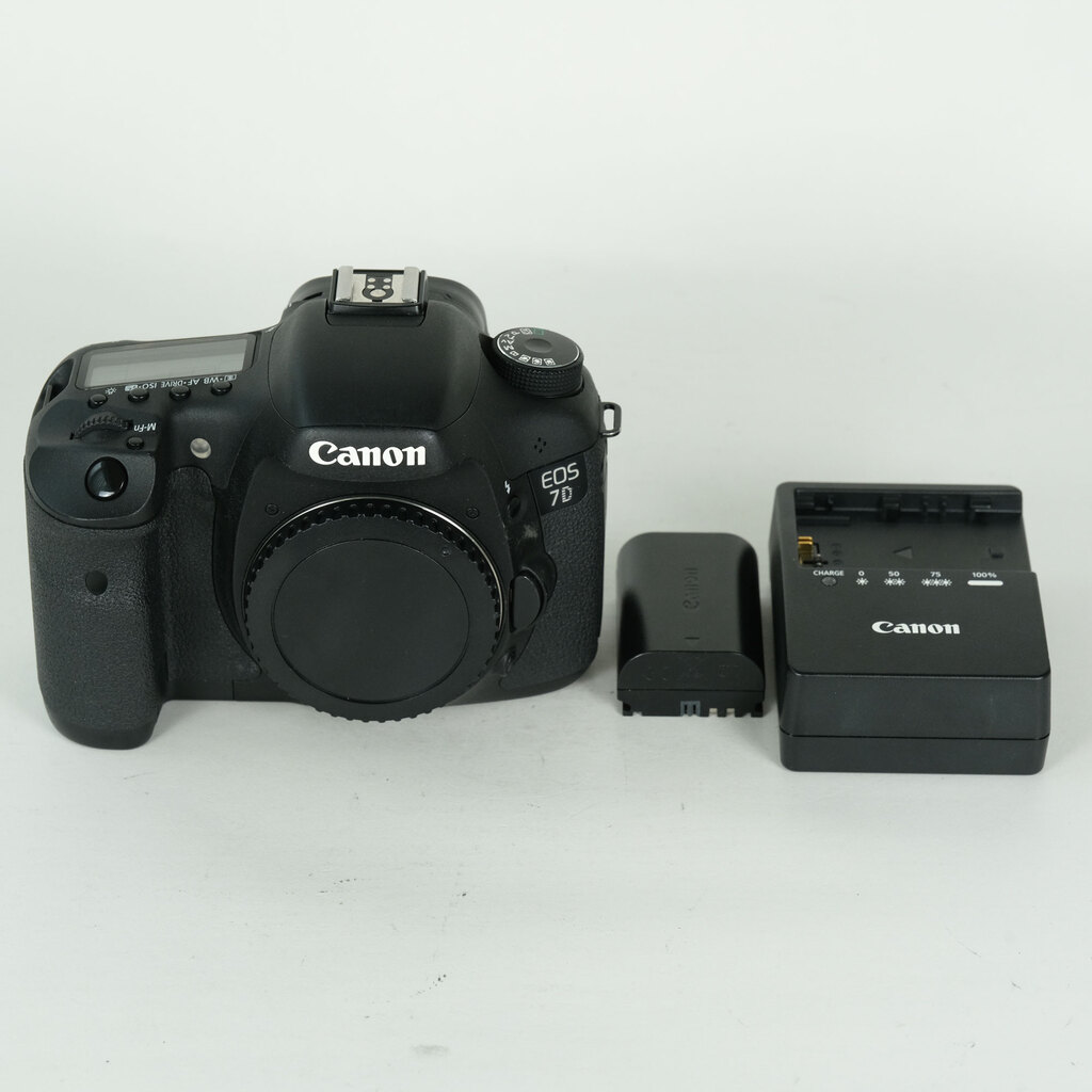 Canon EOS 7D ボディ