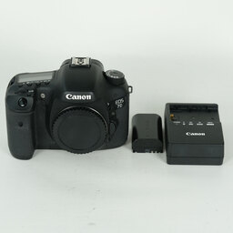 Canon EOS 7D ボディ