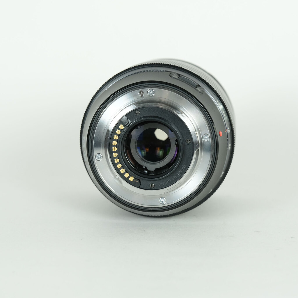 OLYMPUS M.ZUIKO DIGITAL ED 12-40mm F2.8 PRO OLYMPUS M.ZUIKO DIGITAL ED 12-40mm F2.8 PRO