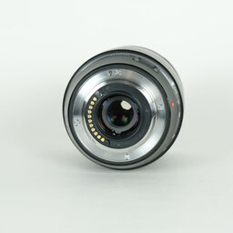 OLYMPUS M.ZUIKO DIGITAL ED 12-40mm F2.8 PRO OLYMPUS M.ZUIKO DIGITAL ED 12-40mm F2.8 PRO