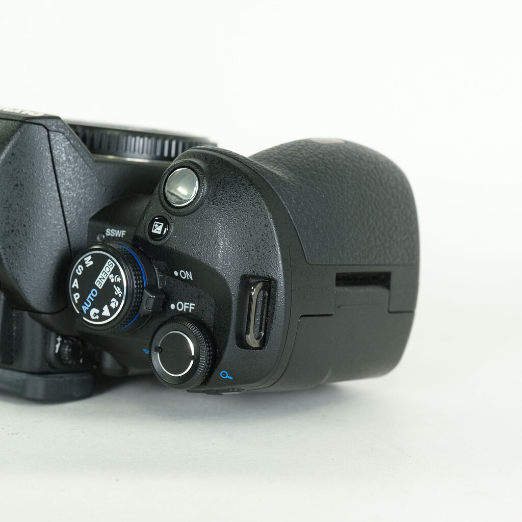 OLYMPUS E-520 ボディ