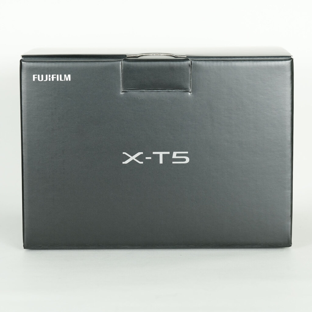 FUJIFILM X-T5 FUJIFILM X-T5