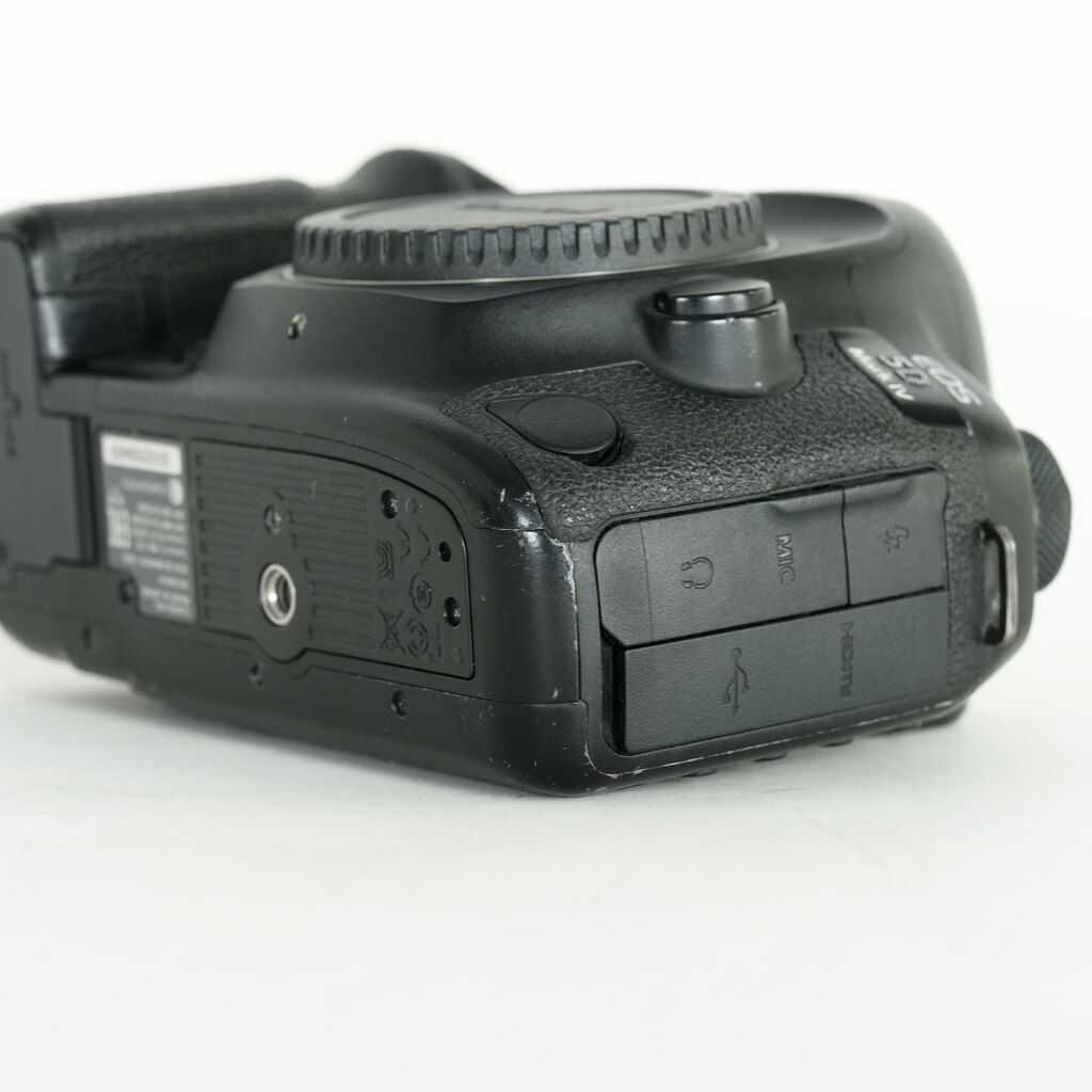 Canon EOS 5D Mark IV