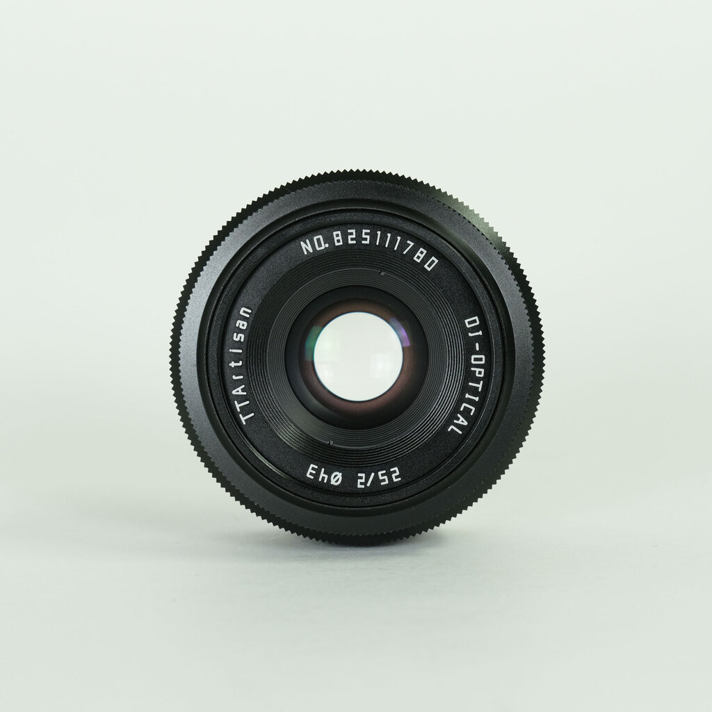 銘匠光学 TTArtisan 25mm F2 C (フジフイルムX用) ブラック 銘匠光学 TTArtisan 25mm F2 C (フジフイルムX用) ブラック