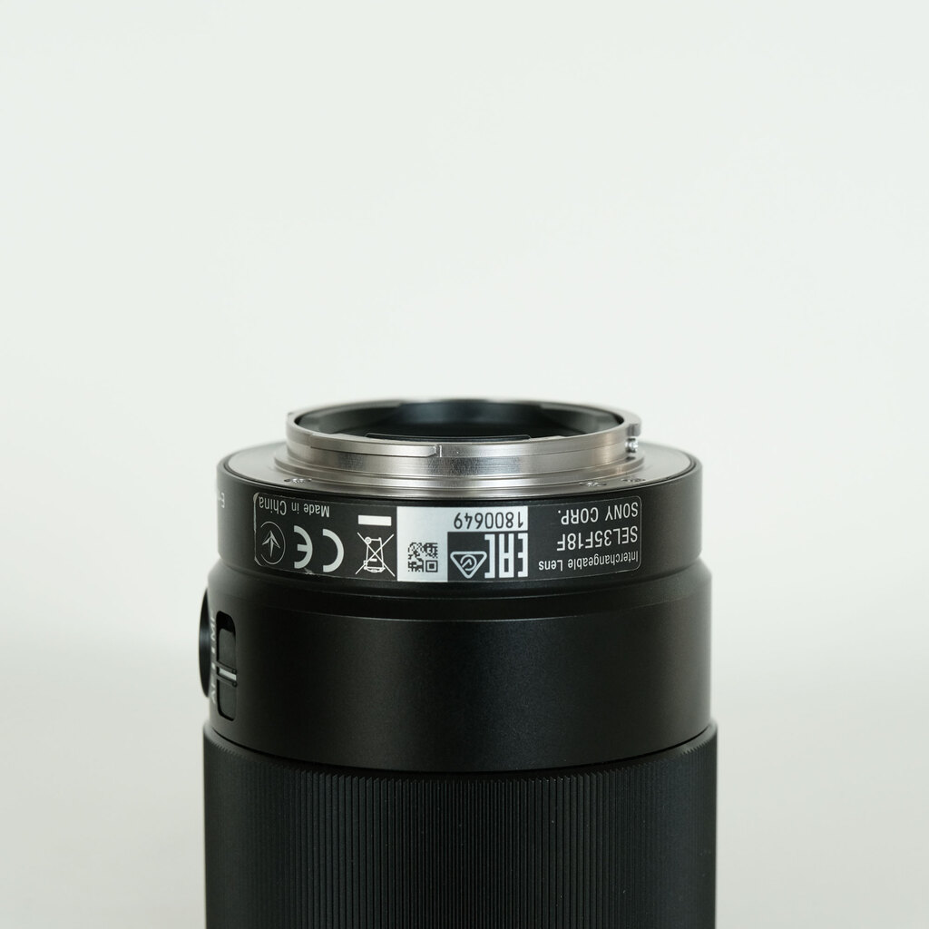 SONY FE 35mm F1.8 SEL35F18F SONY FE 35mm F1.8 SEL35F18F