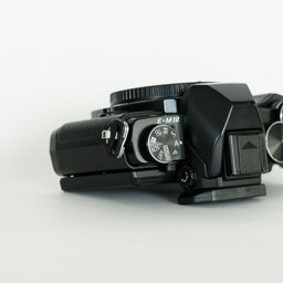 OLYMPUS OM-D E-M10 ボディ ブラック