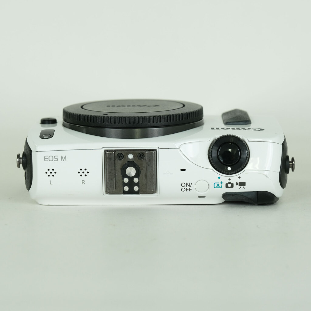Canon EOS M ボディ ホワイト