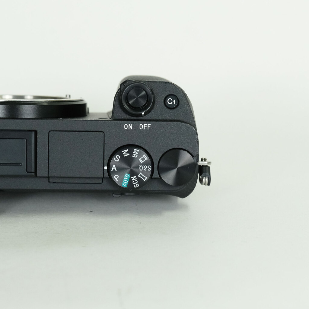 SONY α6400(ILCE-6400) SONY α6400(ILCE-6400)