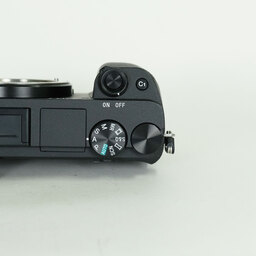 SONY α6400(ILCE-6400) SONY α6400(ILCE-6400)