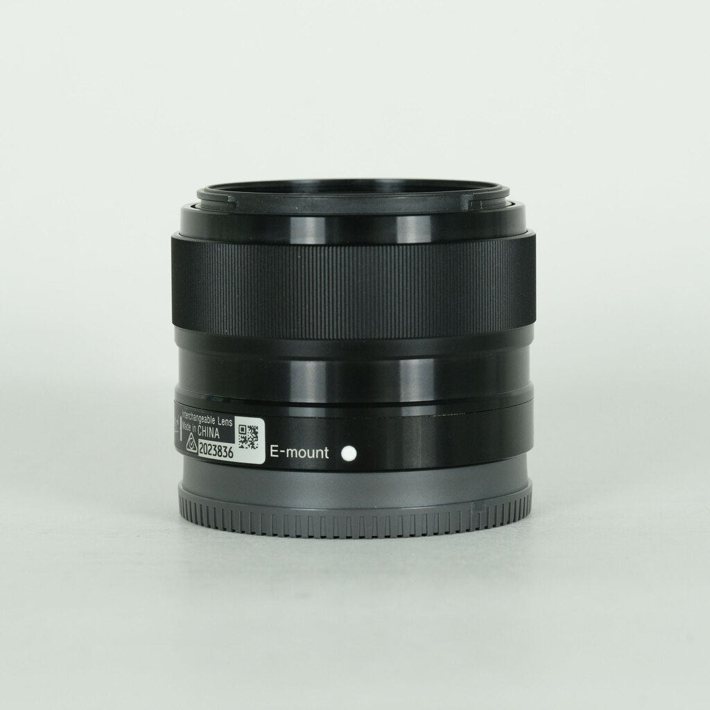 SONY E 35mm F1.8 OSS SEL35F18