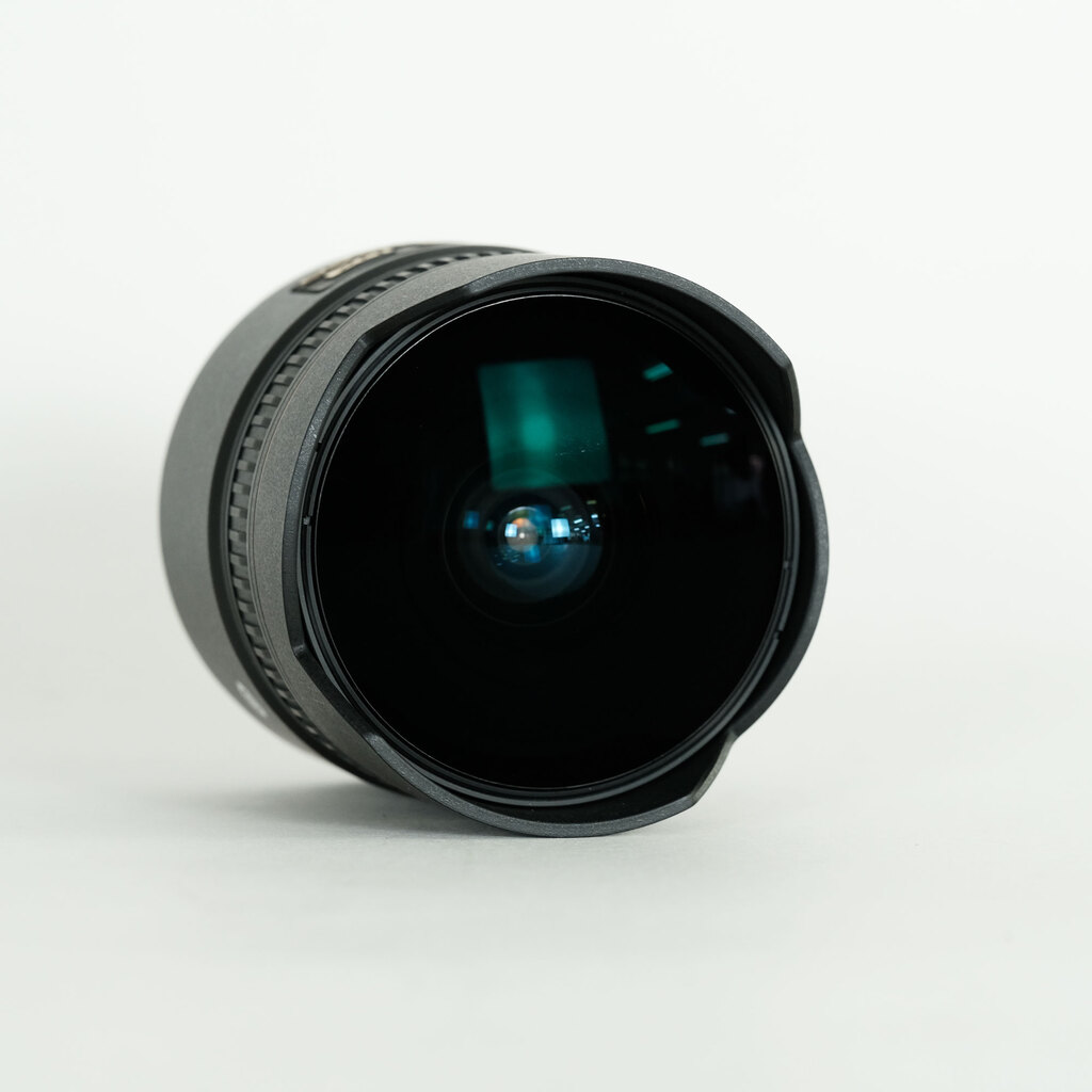 Nikon AF DX Fisheye-Nikkor 10.5mm F2.8G ED