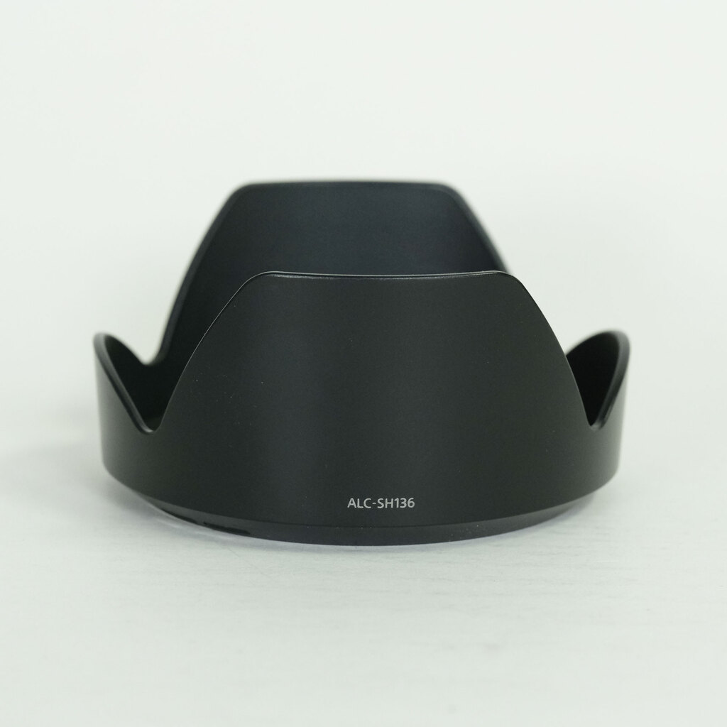 SONY FE 24-240mm F3.5-6.3 OSS SEL24240