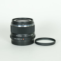 OLYMPUS M.ZUIKO DIGITAL 25mm F1.8 OLYMPUS M.ZUIKO DIGITAL 25mm F1.8