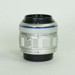 OLYMPUS M.ZUIKO DIGITAL 14-42mm F3.5-5.6 II シルバー