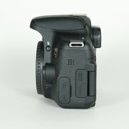 Canon EOS Kiss X8i Canon EOS Kiss X8i