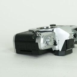 OM SYSTEM OM-3