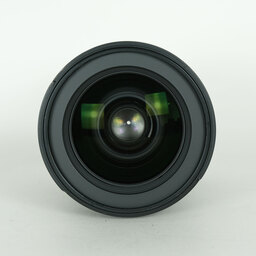 Nikon AF-S DX Zoom-Nikkor 17-55mm f/2.8G IF-ED Nikon AF-S DX Zoom-Nikkor 17-55mm f/2.8G IF-ED