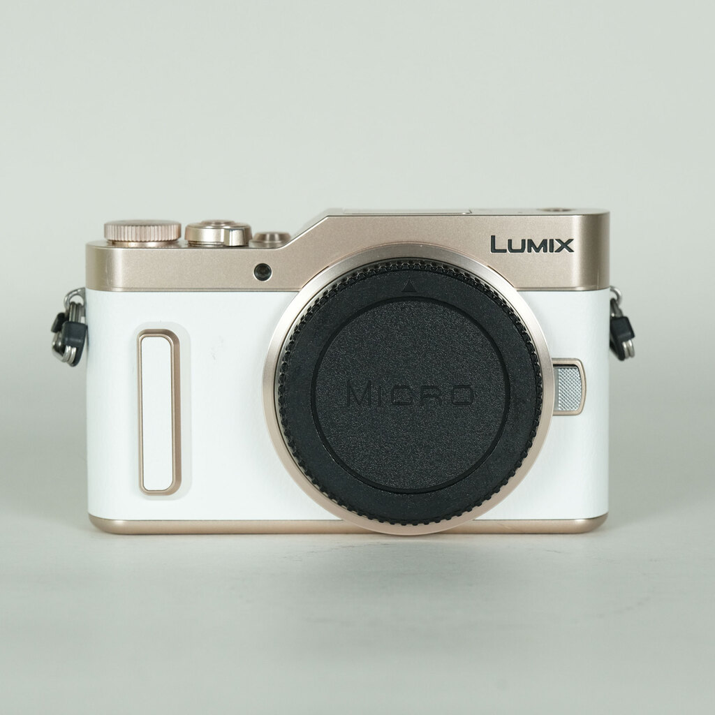 Panasonic LUMIX DC-GF10 ボディ ホワイトの出品 | ONE SCENE（ワン