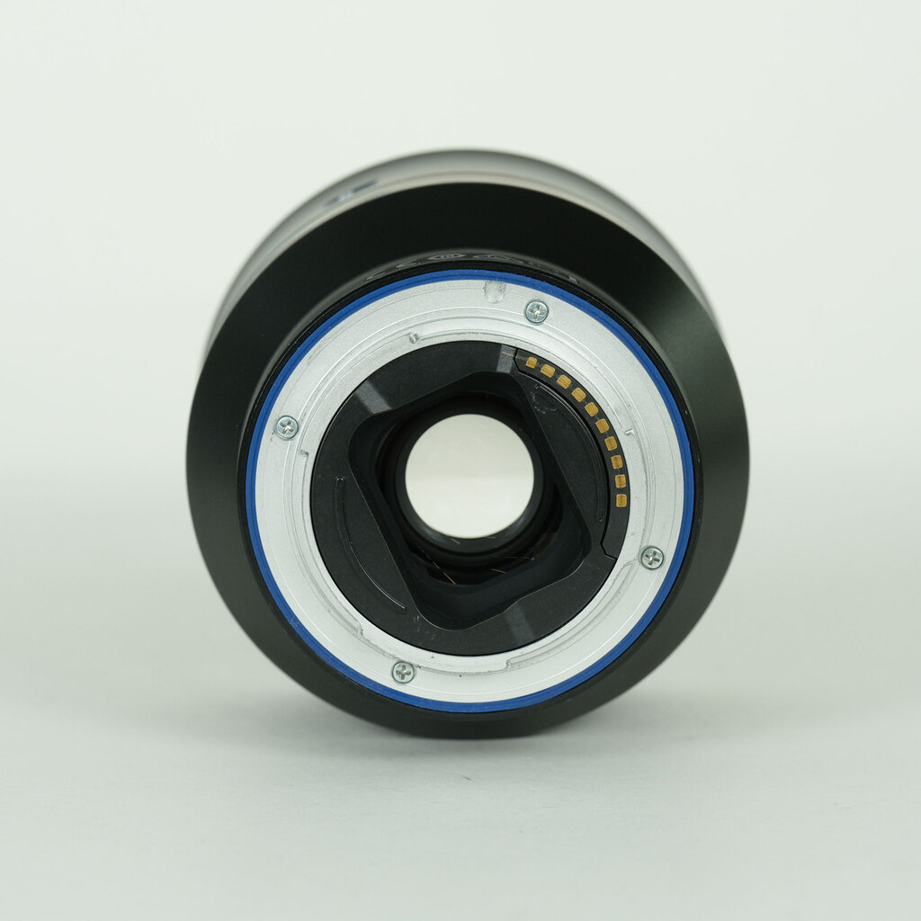 Carl Zeiss Batis 2/25 [ソニーE用]の出品 | ONE SCENE（ワンシーン）