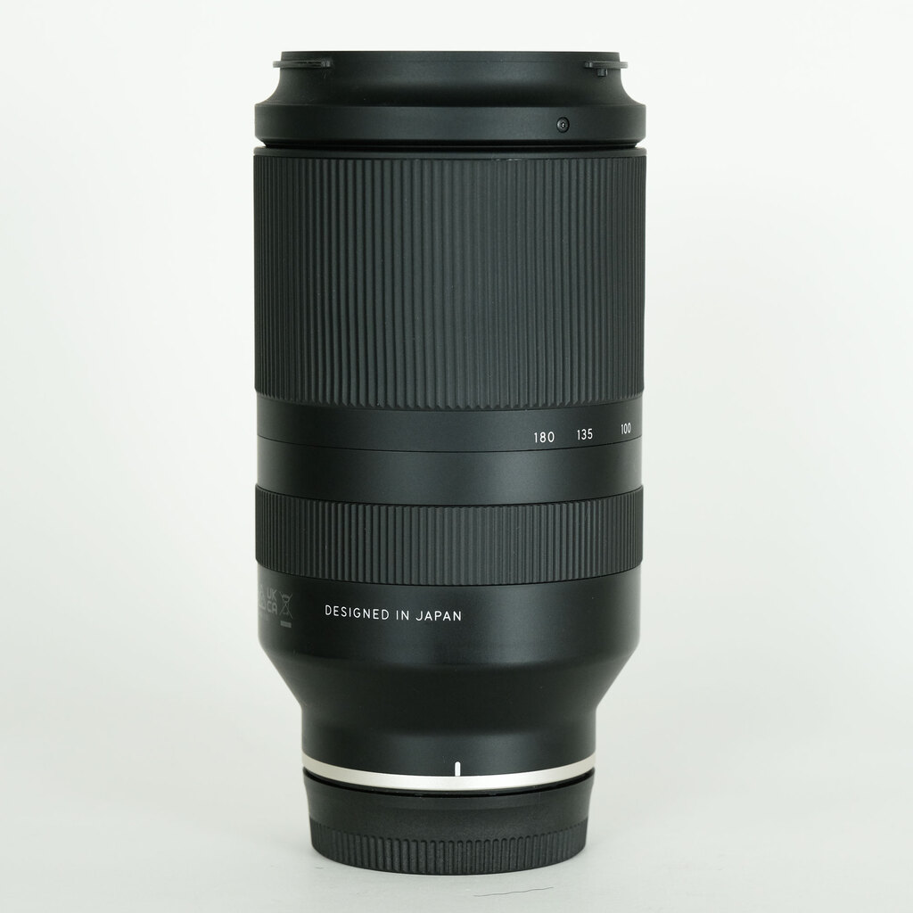 TAMRON 70-180mm F/2.8 Di III VXD (Model A056) [ ソニーE用 ]