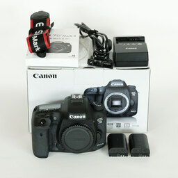 Canon EOS 7D Mark II