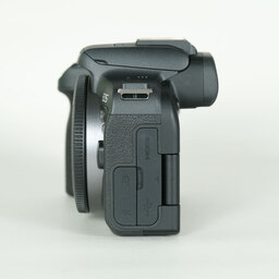 Canon EOS R10