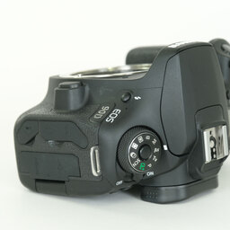 Canon EOS 90D