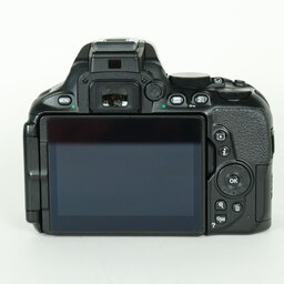 Nikon D5600