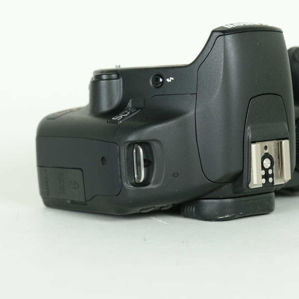 Canon EOS Kiss X3 ボディ
