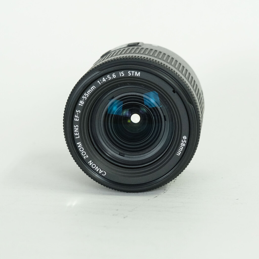 Canon EF-S18-55mm F4-5.6 IS STM